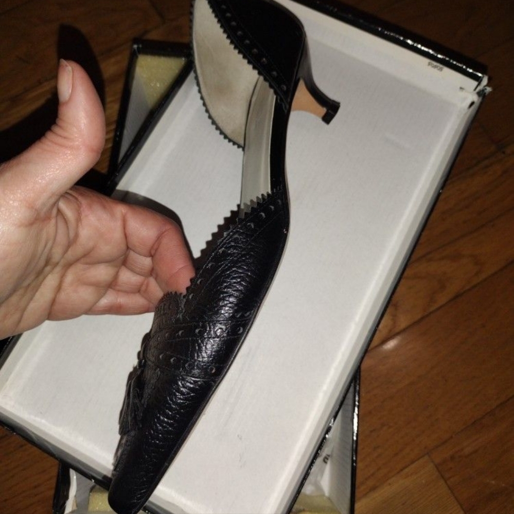 Anne Klein Black Women's Shoe - Picture 2 of 2